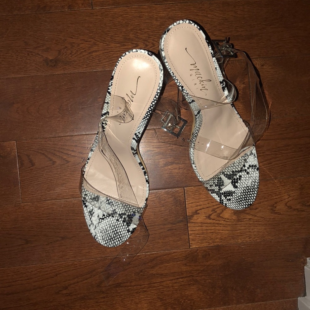 NWT snake skin clear heels💕🐍
